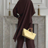 Completo due pezzi con sciarpa con risvolto e pantaloni a gamba larga vintage chic