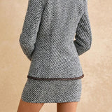 Completo due pezzi con giacca e gonna in tweed vintage