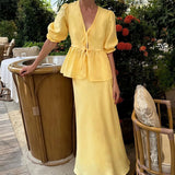 Completo gonna a maniche corte con volant e scollo a V casual tinta unita