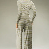 Set due pezzi con bottoni a righe e cordoncino