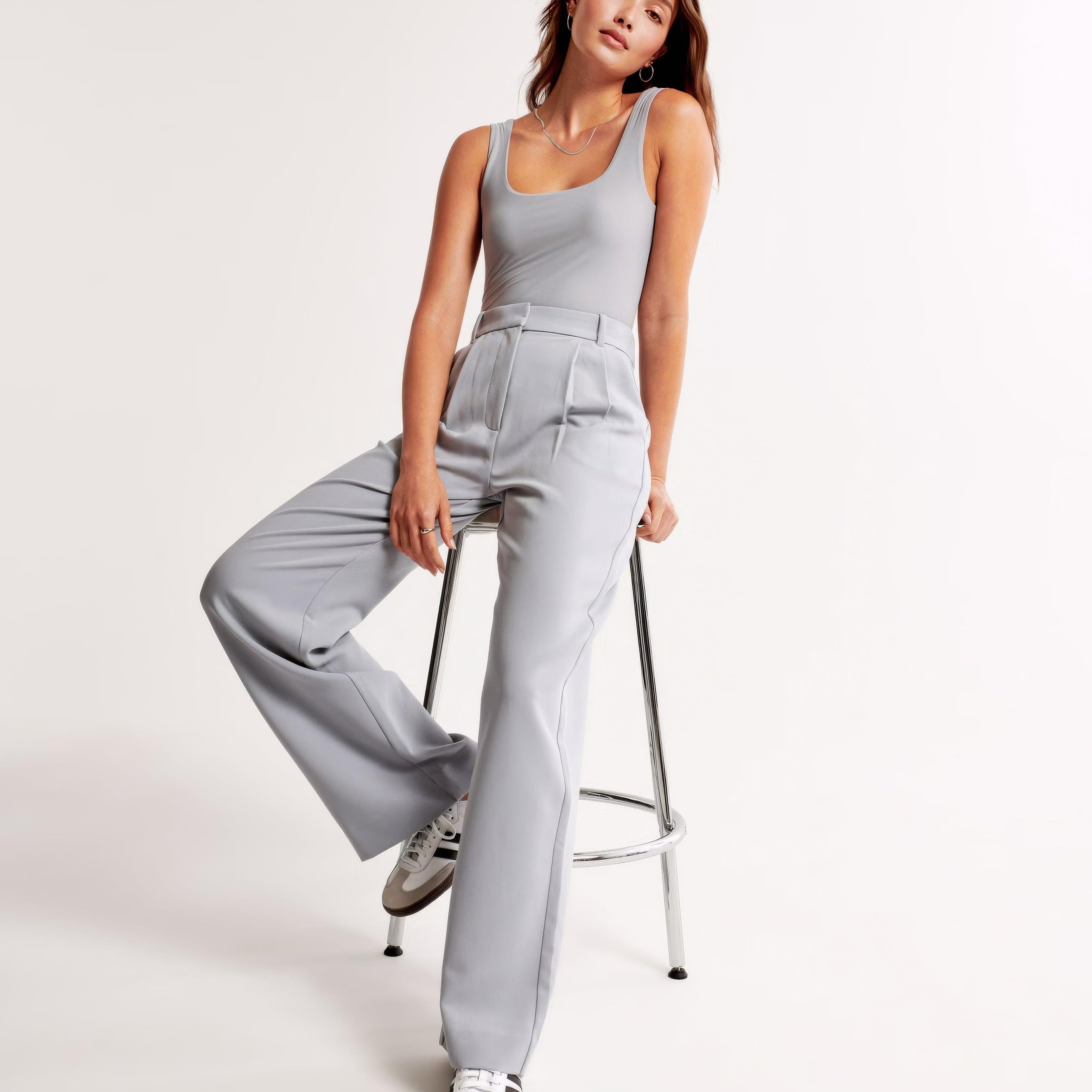 Pantaloni Lara: eleganti e comodi per uno stile disinvolto