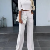 Completo da donna - Elegante tailleur pantalone - Vestibilità slim - Tessuto confortevole - Stile chic e moderno