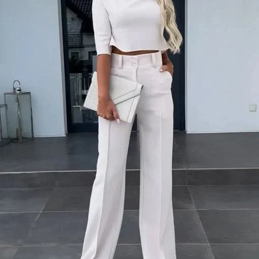 Completo da donna - Elegante tailleur pantalone - Vestibilità slim - Tessuto confortevole - Stile chic e moderno