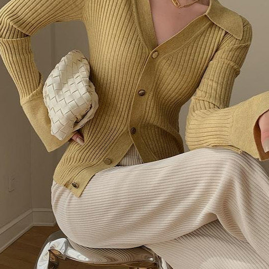 Cardigan elegante in maglia sottile con scollo a V blu