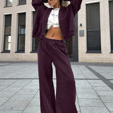 Set due pezzi con felpa con cappuccio e pantaloni della tuta vintage