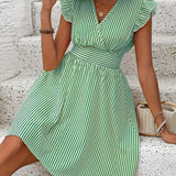 Abito da donna - Scollo incrociato - Maniche a balze - Vita aderente - Gonna svasata