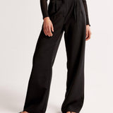 Pantaloni Lara: eleganti e comodi per uno stile disinvolto