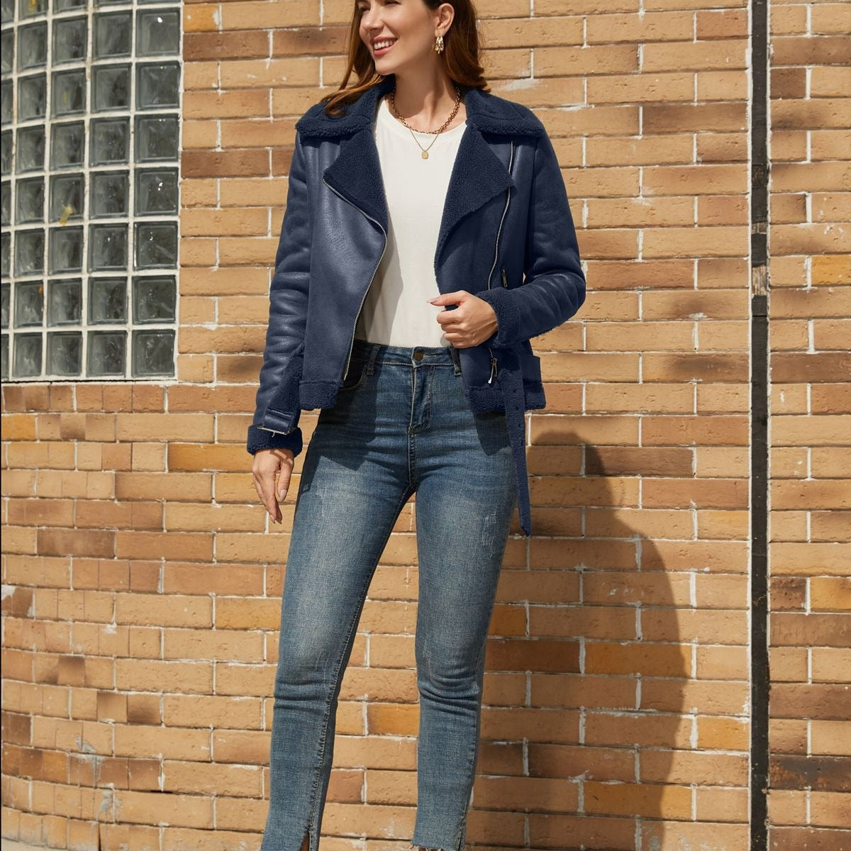 Giacca in pelle scamosciata con cintura e fodera in shearling