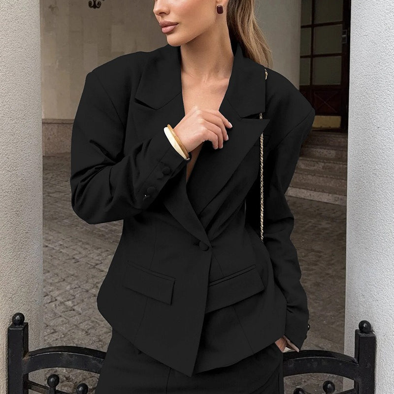 Blazer corto con cintura in vita