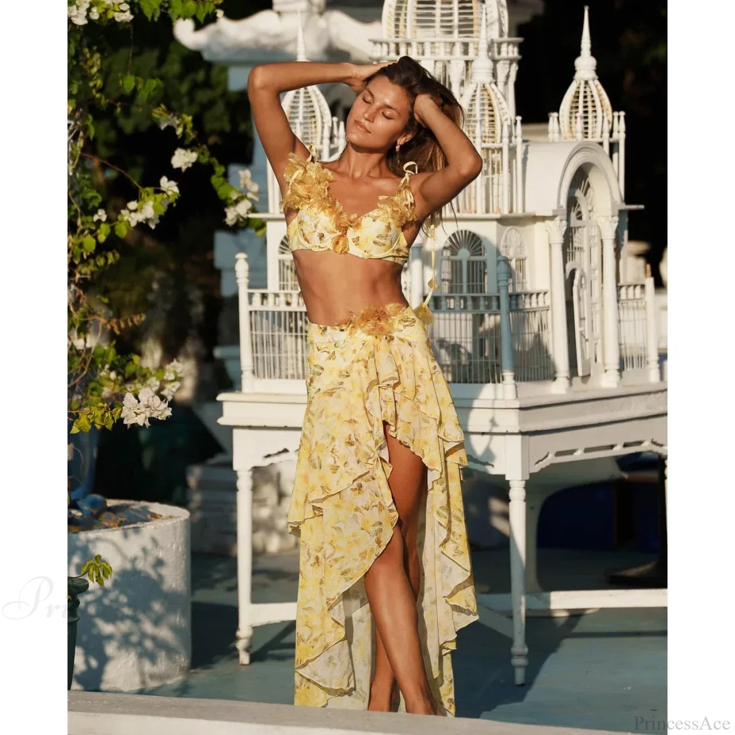 Completo due pezzi con gonna push-up floreale 3D