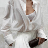 Camicetta bianca vintage di alta qualità con colletto ampio