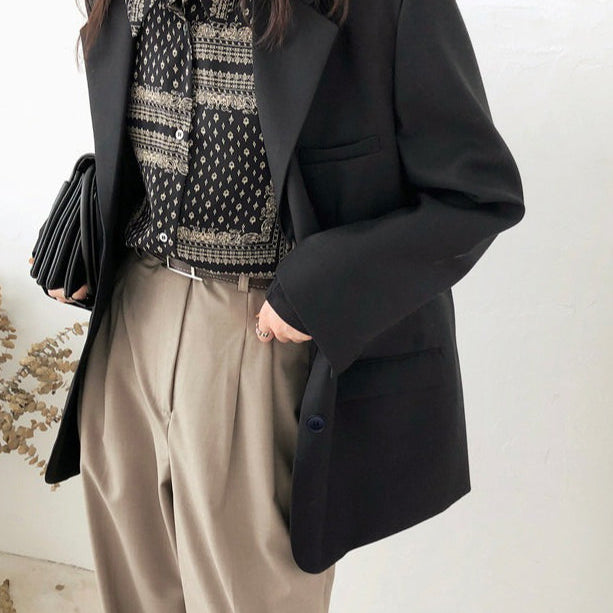 Blazer su misura dalla vestibilità rilassata