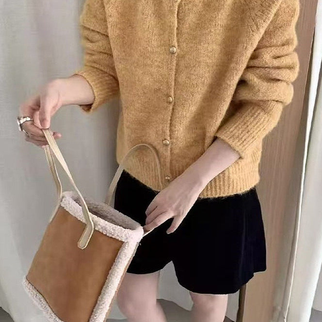 Cardigan in maglia tinta unita, morbido e delicato