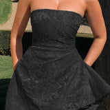 Mini abito da festa in jacquard senza spalline