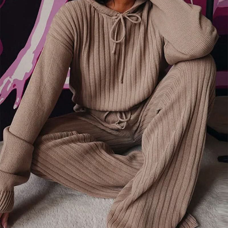 Completo da donna – Maglia a coste – Comodo ed elegante – Maglia a maniche lunghe con pantaloni aderenti