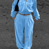 Completo da jogging da donna - Giacca corta con zip e cappuccio - Pantaloni a vita alta