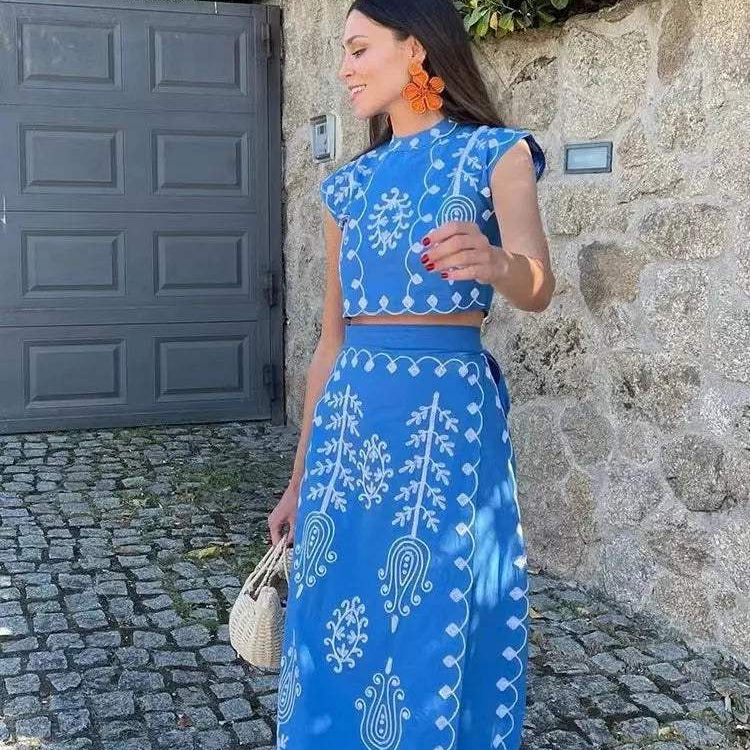 Completo da donna - Top corto ricamato a maniche corte + gonna avvolgente a vita alta