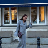 Completo due pezzi con cardigan rosa con maniche a campana e colletto polo e gonna dritta