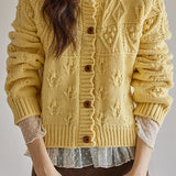 Cardigan vintage lavorato all'uncinetto