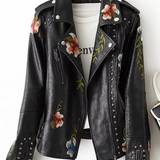 Giacca in pelle da donna – Taglio aderente – Ricamo floreale – Stile biker con borchie