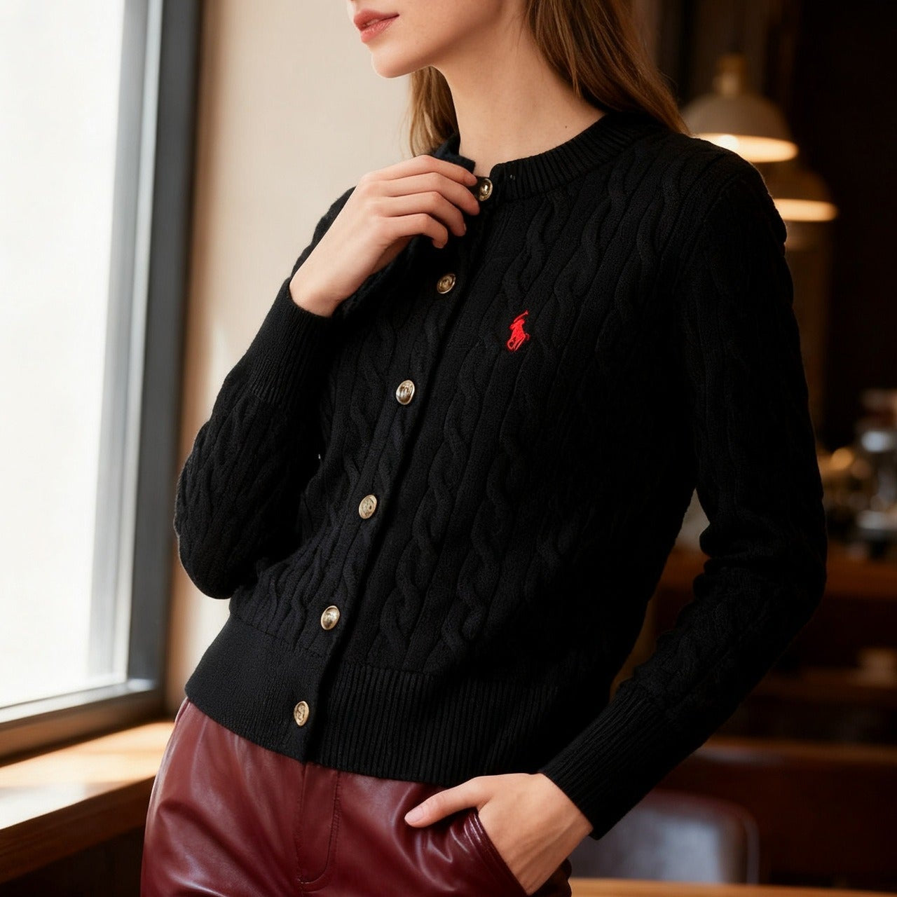 Cardigan in lana con motivo a trecce ricamato