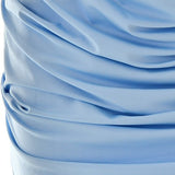 Mini abito da festa aderente senza spalline e arricciato