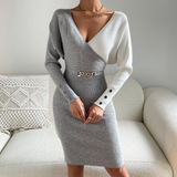 Abito in maglia da donna - Taglio aderente - Scollo a V stile avvolgente - Maniche lunghe con bottoni