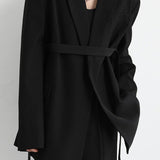 Blazer con cintura sulle spalle
