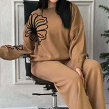 Maglione casual con scollo rotondo e pantaloni, set da due pezzi