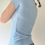 Blusa aderente a maniche corte in maglia a righe di base