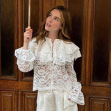 Camicetta vintage a maniche lunghe con volant in pizzo