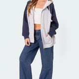 Jeans dritti con tasche cargo a vita media e oversize lavati