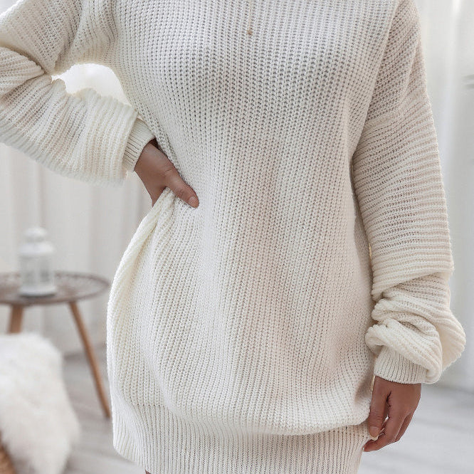 Mini abito ampio a maniche lunghe con scollo a barca in maglia a coste