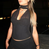 Completo minigonna con canotta e lacci all'americana