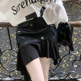 Gonna asimmetrica in similpelle con volant e linea ad A