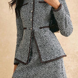 Completo due pezzi con giacca e gonna in tweed vintage