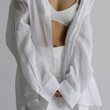 Camicetta bianca vintage di alta qualità con colletto ampio