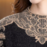 Abito in maglia da donna - Taglio medio - Maniche lunghe - Elegante motivo floreale