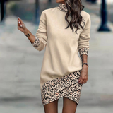 Abito in maglia da donna - Mini abito ampio - Collo alto - Maniche lunghe - Dettagli stampa leopardata