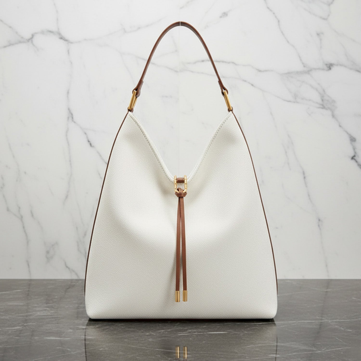 Borsa Manon in pelle scamosciata | Borsa leggera