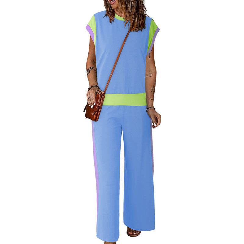 Completo da donna – Tessuto leggero – Top con maniche a 3/4 – Pantaloni svasati 7/8 – Dettagli a contrasto