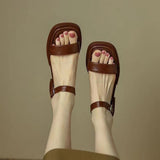 Sandali bassi da donna – Punta aperta – Suola spessa – Cinturino regolabile – Comfort casual