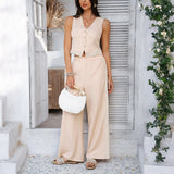 Completo da donna: gilet e pantaloni a gamba larga – taglio aderente – dettagli in pizzo – tessuto traspirante