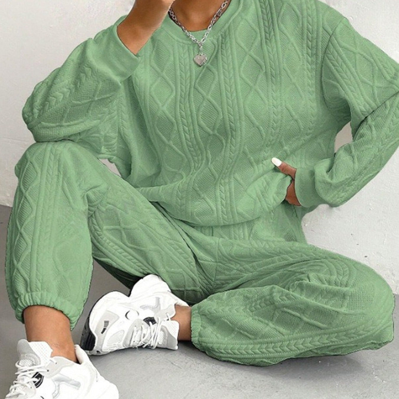 Completo da casa da donna – Maglia a trecce – Vestibilità comoda – Maniche lunghe e orlo aderente