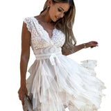 Abito da sera da donna – Pizzo e tulle – Taglio svasato – Senza maniche – Scollo a V