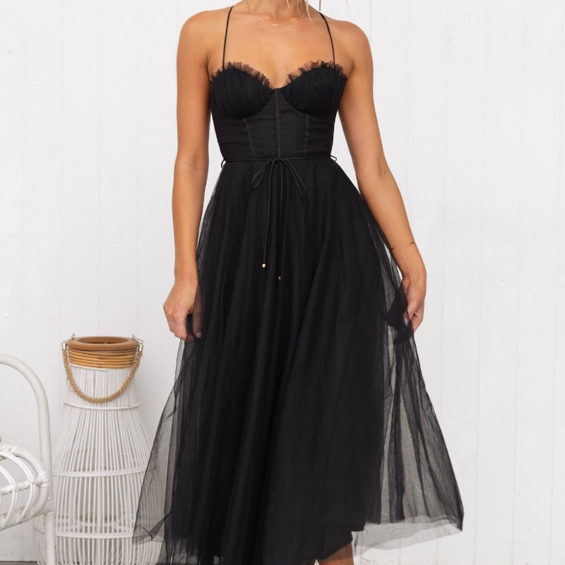 Abito da sera da donna – Taglio a trapezio – Tulle leggero – Schiena scoperta – Corpetto strutturato