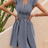 Elegante abito a righe con maniche arricciate - Comodo e traspirante