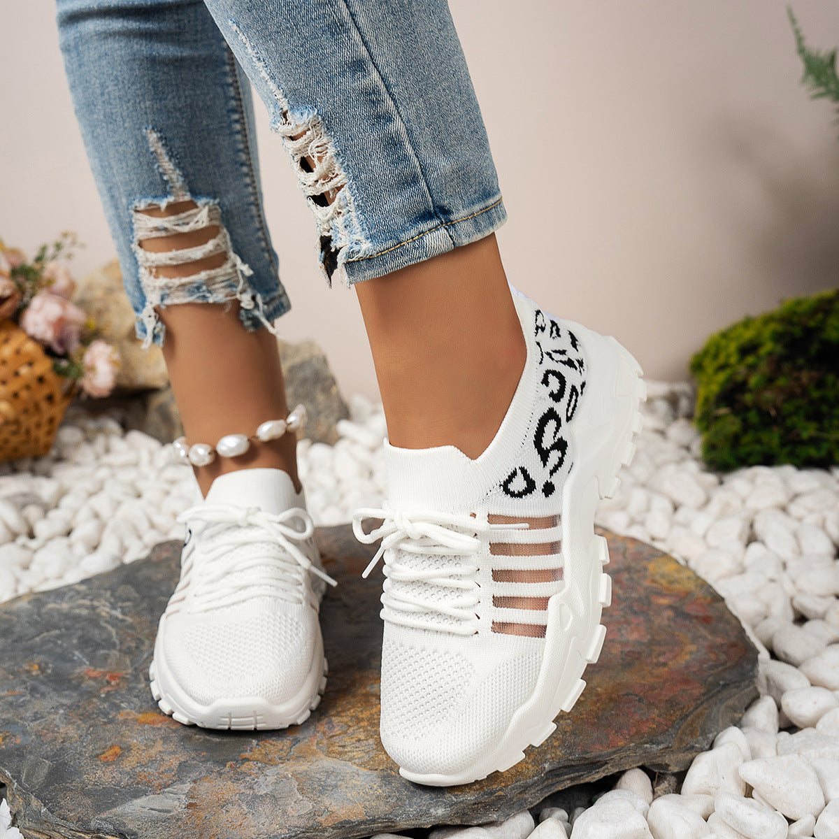 Sneakers da donna – Flyknit traspirante – Suola ondulata – Stampa leopardata – Basic