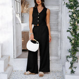 Completo da donna: gilet e pantaloni a gamba larga – taglio aderente – dettagli in pizzo – tessuto traspirante