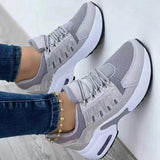 Scarpe sportive da donna – Rete traspirante – Tacco a zeppa – Chiusura con lacci